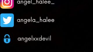 Angela Halee aka angela_halee onlyfans excellent skin in glasses sucks dildo