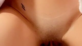 Isabella aka Urbzz onlyfans exciting slut pulls shaved vagina