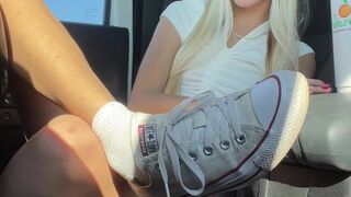 Goddess Kaylee aka xomaddykxo onlyfans  undressed in fornt of the camera