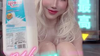Yui Xin aka yui_xin_tw onlyfans attractive shlendra is content with a rubber dick