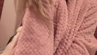 Cas Summer aka csblondebombshell onlyfans 1-01-2022 latest show