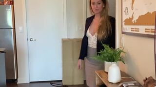 Madison Winter aka MadiTown onlyfans sexy blonde gently masturbates cunt