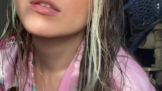 Chey Kitty aka cheyykittyy onlyfans naughty bitch shows pussy