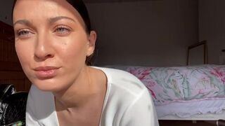 Joey Fisher aka joeyfisher onlyfans beautiful lady effectively caresses her anus with her fingers-