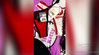 Emanuelly Raquel aka emanuellyraquel onlyfans  loves jerking off and catches the buzz form the process