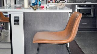 Bella aka bansheebel onlyfans busty fat lady masturbates cunt