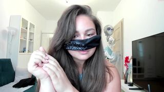 leyla_on_sport chaturbate shy babe shows shaved cunt