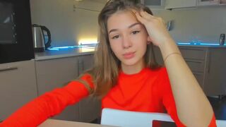 holly_cook chaturbate cute bitch massaging pussy