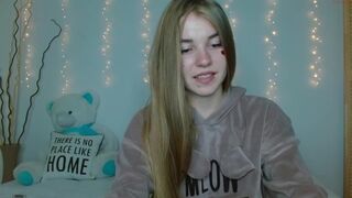 little__cherrry chaturbate 2-03-2022 latest sex show