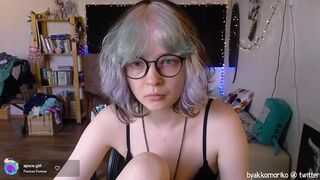 byakkomoriko chaturbate teen black-haired chick talks coquettishly on camera
