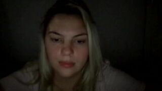 bellexbunny chaturbate busty young lady fucks her cunt