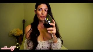 salaciouskitty nude bitch fucks anus ass