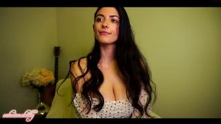 salaciouskitty nude bitch fucks anus ass