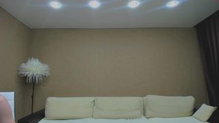 3threesomelove3 thick blonde body masturbates pussy