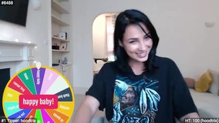 misskreazy a woman with a wide pelvis gets shaved cunt