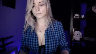 jollenne shrewd bitch licks anus girlfriend