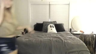 clairedelta lush harlot jerks off a broken vagina