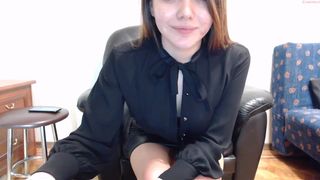 bunny_zen sexy blonde pulls pussy hand