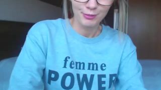 bellamirellaa busty  cam girl  masturbates cunt