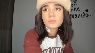 lonelly_lolly98 chaturbate webcam 4-october-2022