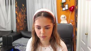 simply_lily recent december-24-2022