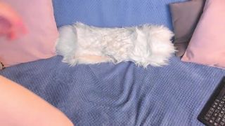 Pussylovekate теребит пилотку во фри чате