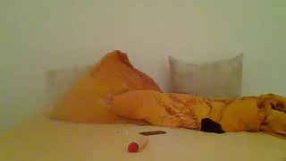 BAGRAZZERS203 отдыхает голяка перед камерой