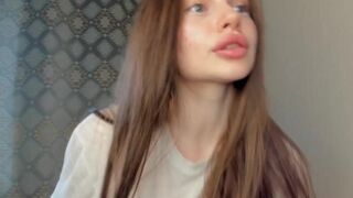 space_flower_ - camporn [webcam] 12-June-2023