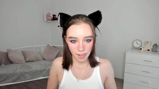 vi_vi_an - [Chaturbate.com] 22-June-2023