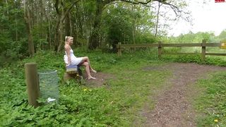 BibiXXX_Tenny-_Flittchen_Im_Freien_1108_gebumst_01-05-14