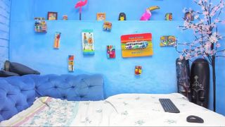 urnaughtyfoxes screen 4.03.2019