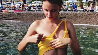 Angelsetfree young beauty seduces the virgin body