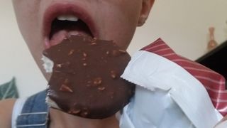 queensmoke fingering pussy moaning another whore