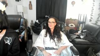 [chaturbate] bunnynextdoor 12-December-2023 showed her panties