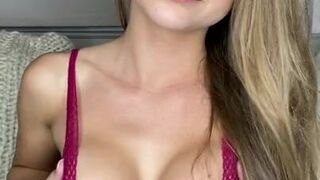 Skylar Mae onlyfans Video 076