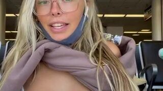 corinna kopf 2024 onlyfans (39)