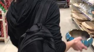 kati3kat  loud female squeals from a great handjob