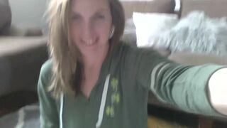 Chaturbate model cloverqueen21 show on 2024-04-04