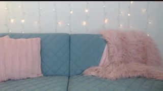 lillie007 naughty babe caresses hairy cunt