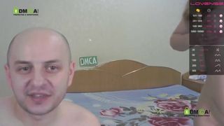 Murrr-Meow отменная прошмандовка дрочит у плиты