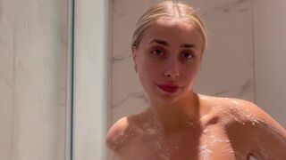 Lillian Phillips OnlyFans Online Leaked Show 10-Oct-2024 (1)