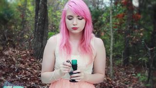 hayliexo manyvids busty mare caresses pussy