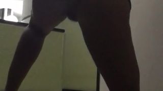 vuelvo slut in tattoo masturbating pussy in the shower