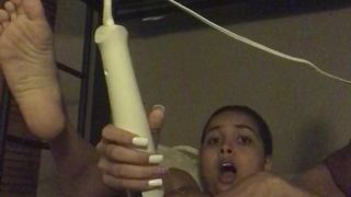 aaliyah hadid charming bitch shows breasts