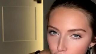 Skylar Blue (Onlyfans) Dec-5-2024 Redhead Slut Fingering Her Hole