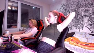 duff_buffs cute little doll communicates in free chat