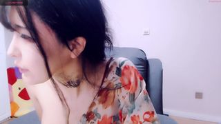 cute_dami gorgeous lady twirls big ass