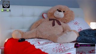 anyarayne huge pussy pissing