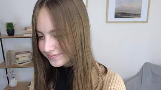 Julie_Wilson_ Chaturbate March-05-2025 Young Juicy Babe