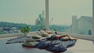 kazumi onlyfans May-04-2025 shows her sexy ass